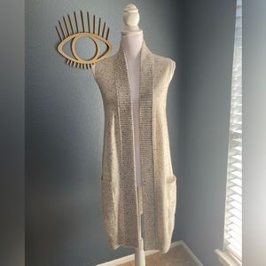 Cotton Club Cashmere Sleeveless White Shrug Vest with Pockets